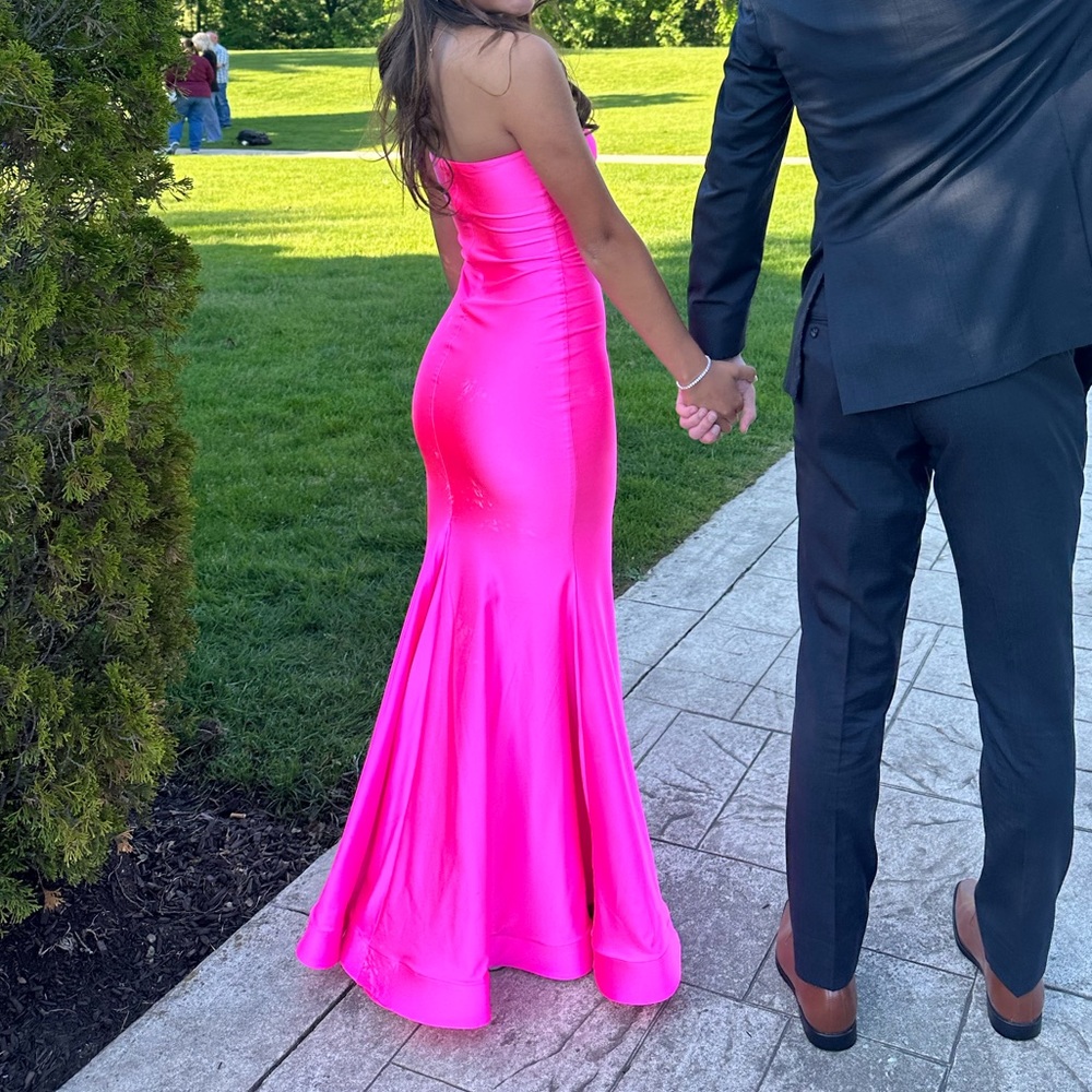 Prom Dress - Picture 2 of 3